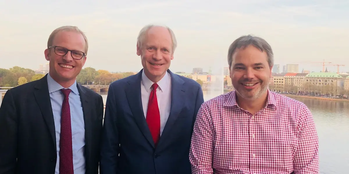 Maurenbrecher Leber und Heinemann auf dem Balkon von Kontora