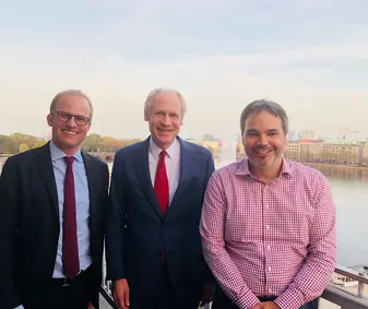 Maurenbrecher Leber und Heinemann auf dem Balkon von Kontora